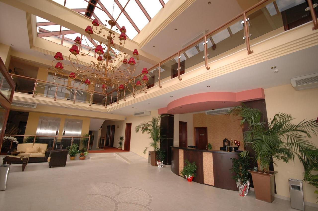 4 Epoxes Hotel Spa Loutraki  Exterior photo