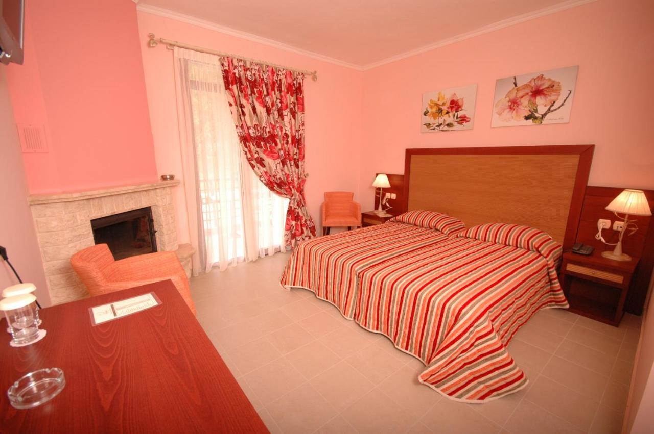 4 Epoxes Hotel Spa Loutraki  Room photo