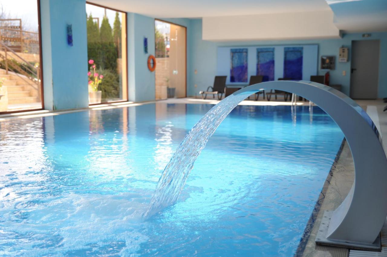4 Epoxes Hotel Spa Loutraki  Exterior photo