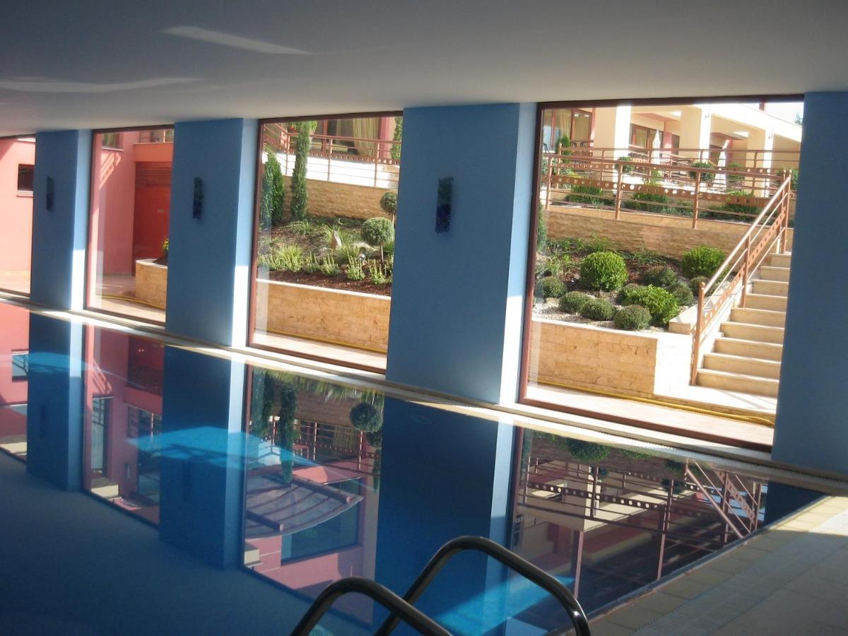 4 Epoxes Hotel Spa Loutraki  Exterior photo