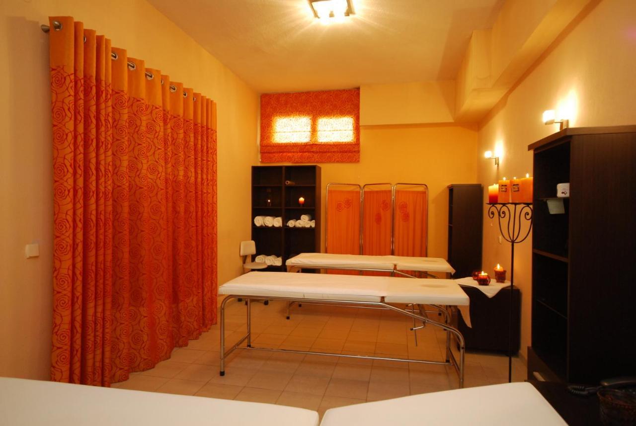 4 Epoxes Hotel Spa Loutraki  Exterior photo
