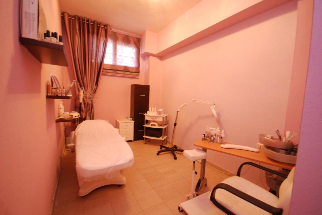 4 Epoxes Hotel Spa Loutraki  Exterior photo